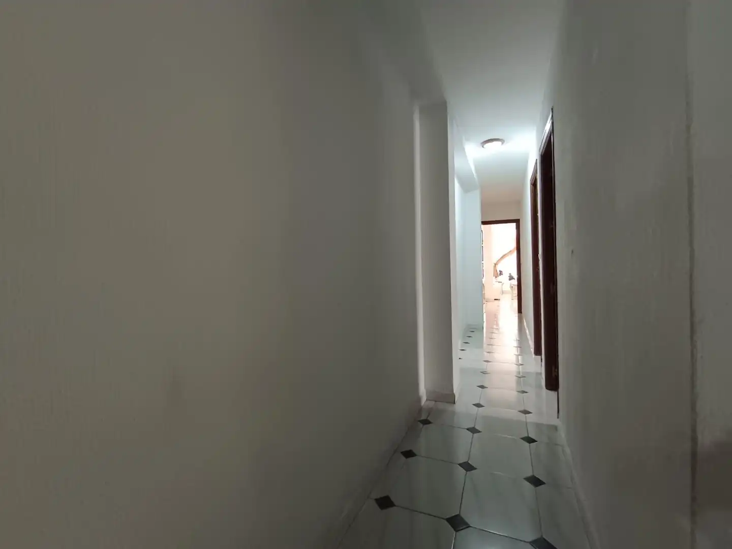 Wohnung zum Verkauf in Córdoba mit Klimaanlage und Terrasse