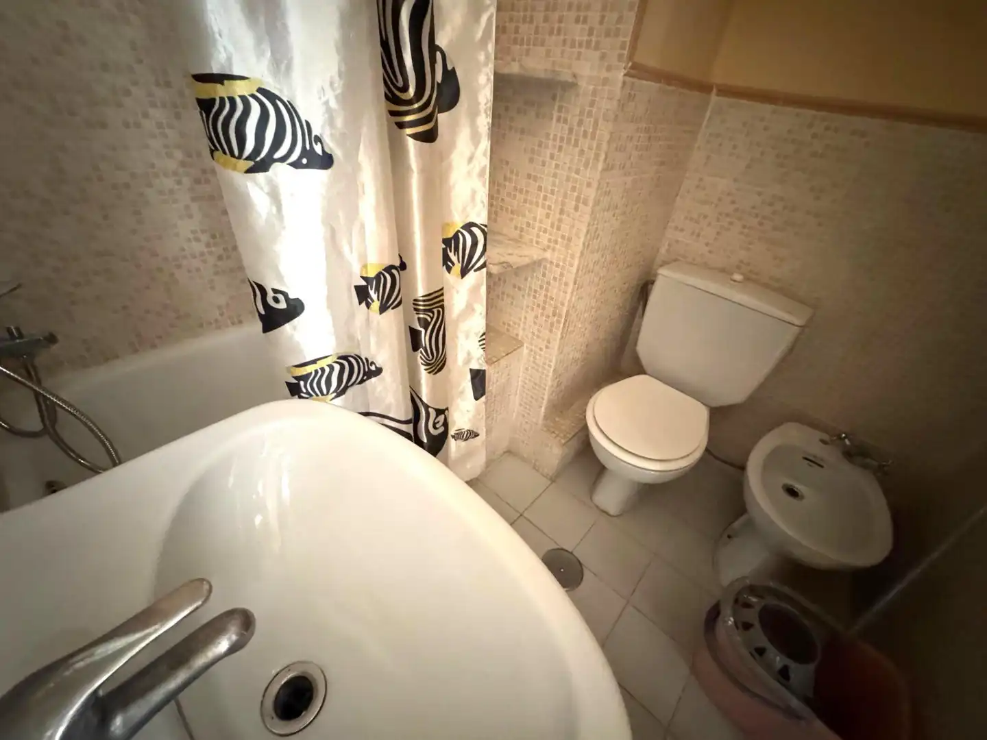 Badezimmer von Erdgeschoss zum Verkauf in Punta Umbría mit Möbliert