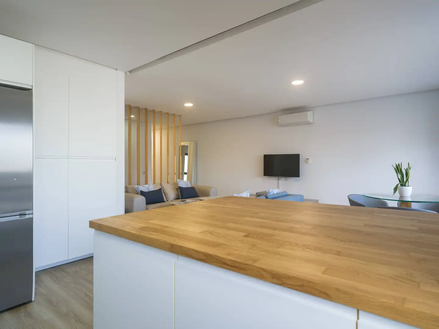 Sala d'estar de Pis en venda en Las Palmas de Gran Canaria amb Aire condicionat