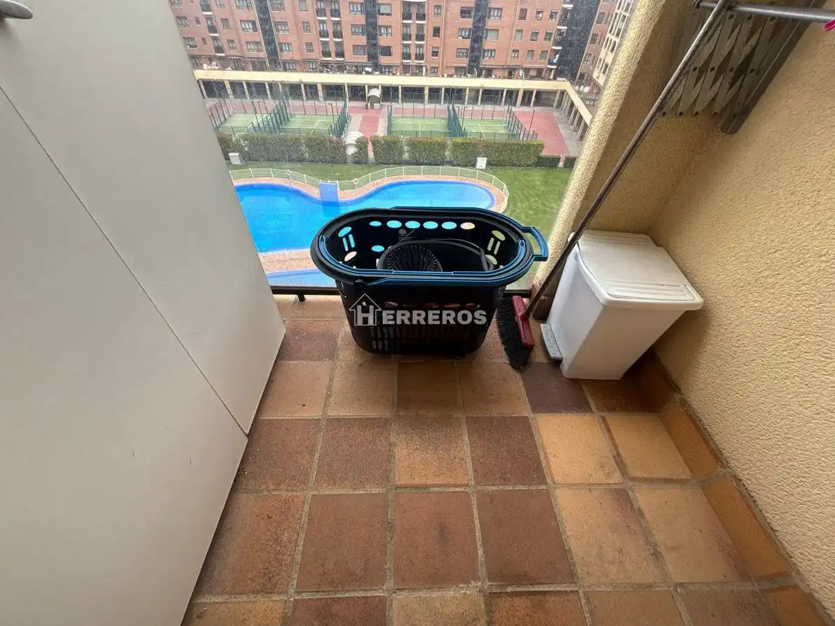 Balcony of Flat for sale in  Logroño  with Heating, Parquet flooring and Terrace