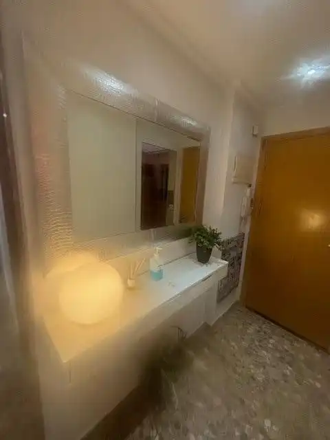 Baño de Piso de alquiler en Elche / Elx con Aire acondicionado, Amueblado y Balcón