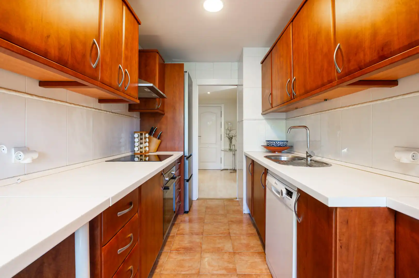 Cocina de Apartamento en venta en Marbella con Aire acondicionado, Terraza y Horno