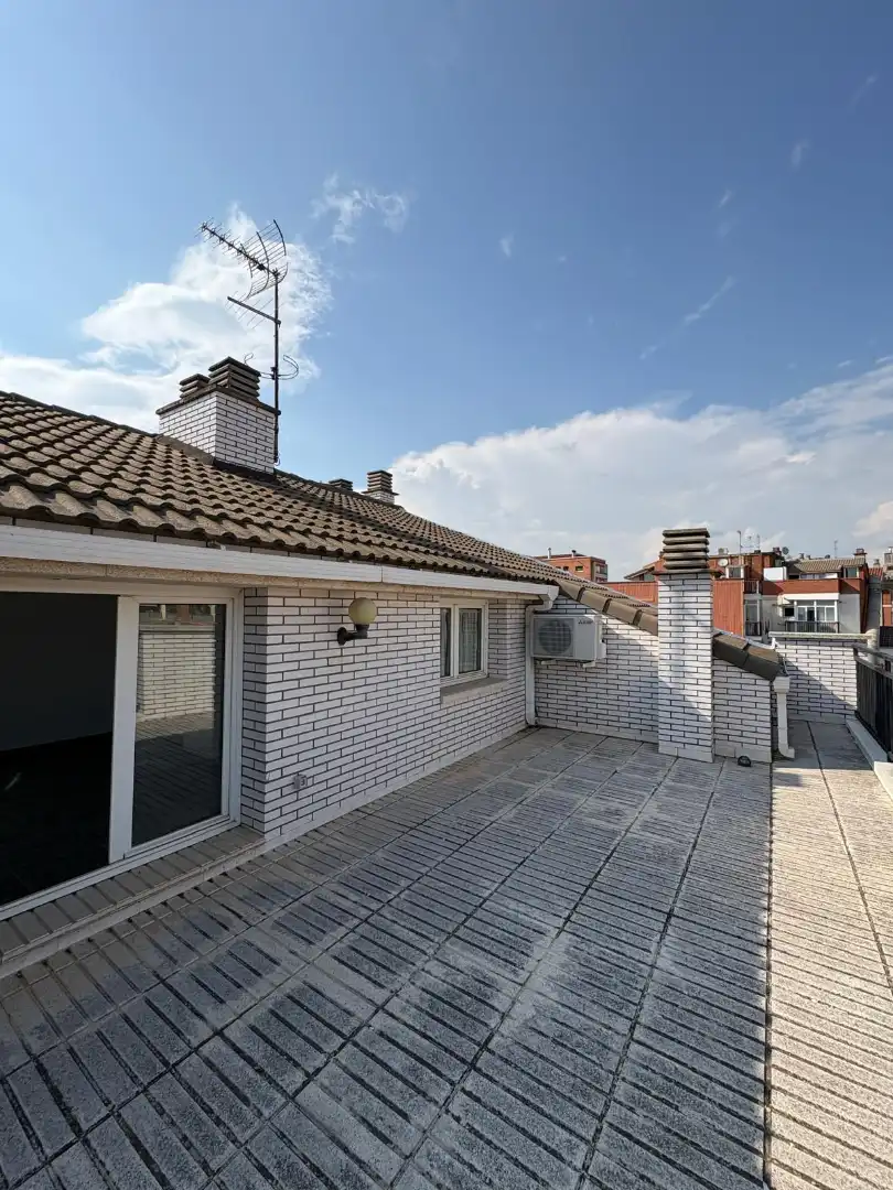 Terraza de Dúplex en venta en Manresa con Aire acondicionado, Calefacción y Horno