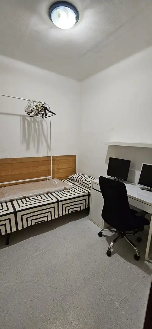 Piso en venta en VILLAR, 87, El Guinardó