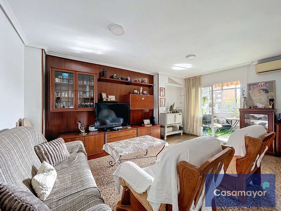 Living room of Flat for sale in Alicante / Alacant  with Air Conditioner, Private garden and Swimming Pool