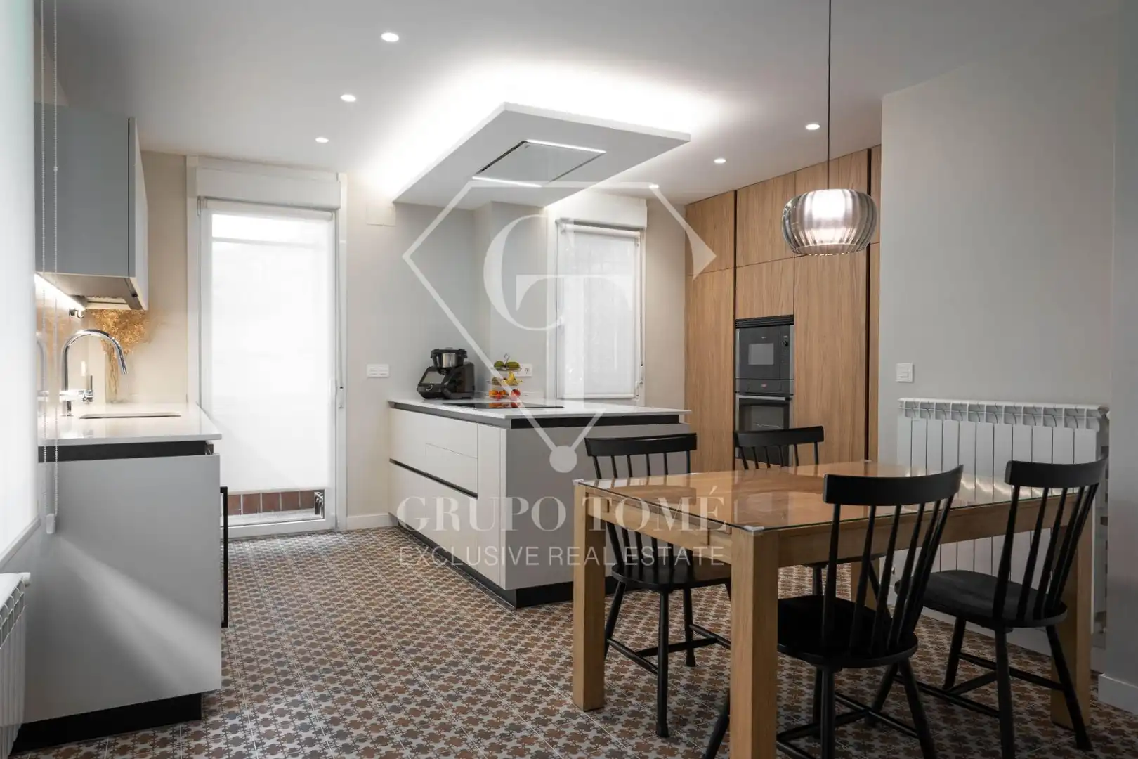 Cocina de Casa adosada en venta en Donostia - San Sebastián  con Calefacción, Jardín privado y Terraza