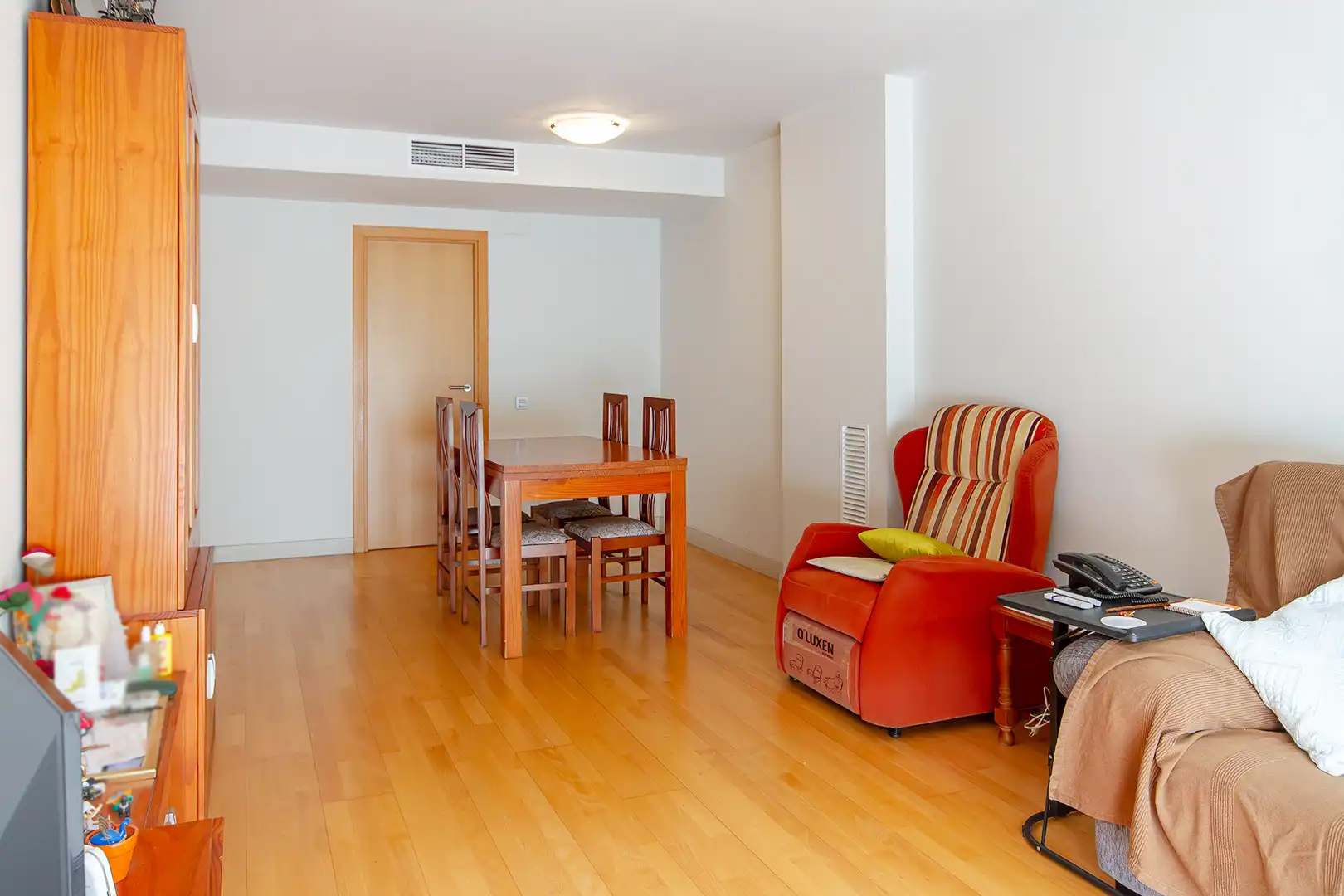 Sala d'estar de Àtic en venda en Barcelona amb Aire condicionat, Parquet i Terrassa