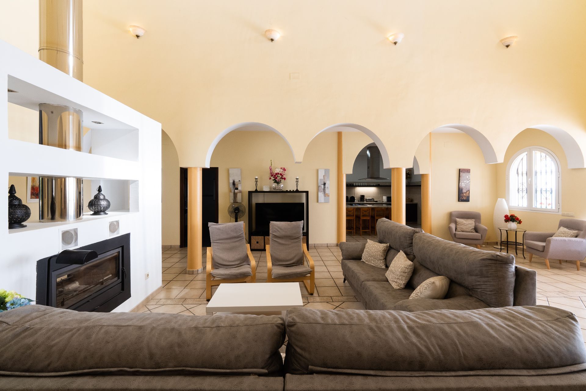 Living room of House or chalet for sale in Lora del Río  with Air Conditioner, Heating and Private garden