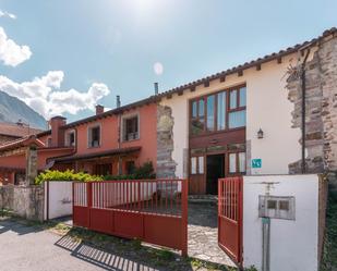 Exterior view of House or chalet for sale in Somiedo  with Heating, Private garden and Terrace