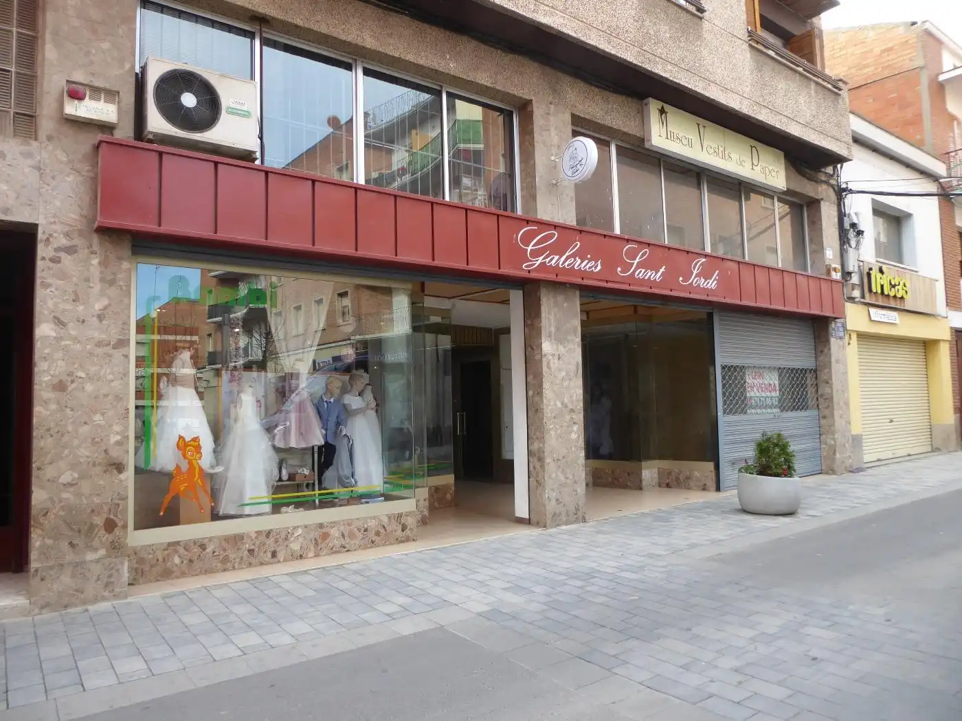 Oficina en venda a de Santa Cristina 23