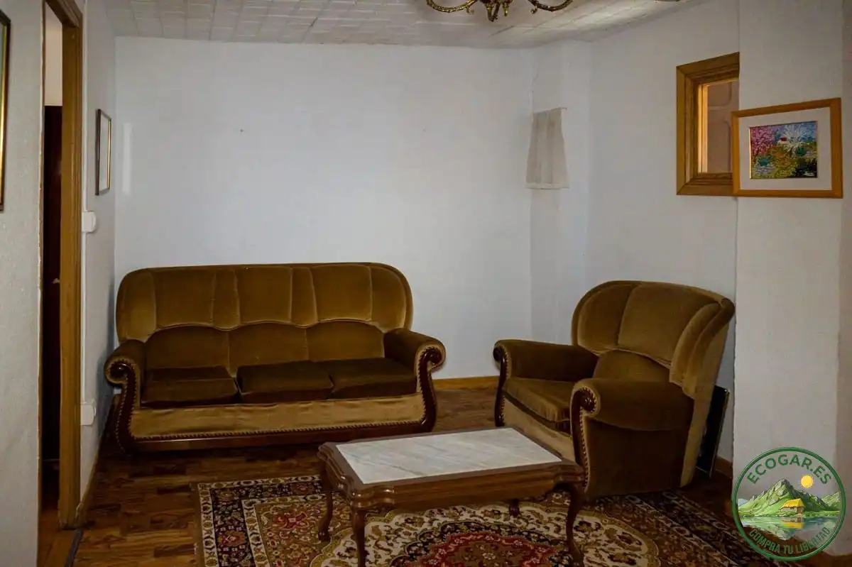 Sala de estar de Casa o chalet en venta en Villafranca del Bierzo con Jardín privado, Parquet y Terraza