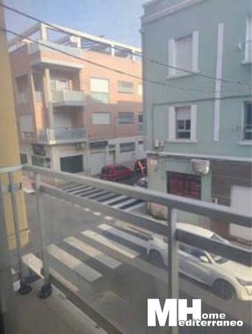 Piso en Venta en LARGA en Avenida de Abril - 9 de Octubre