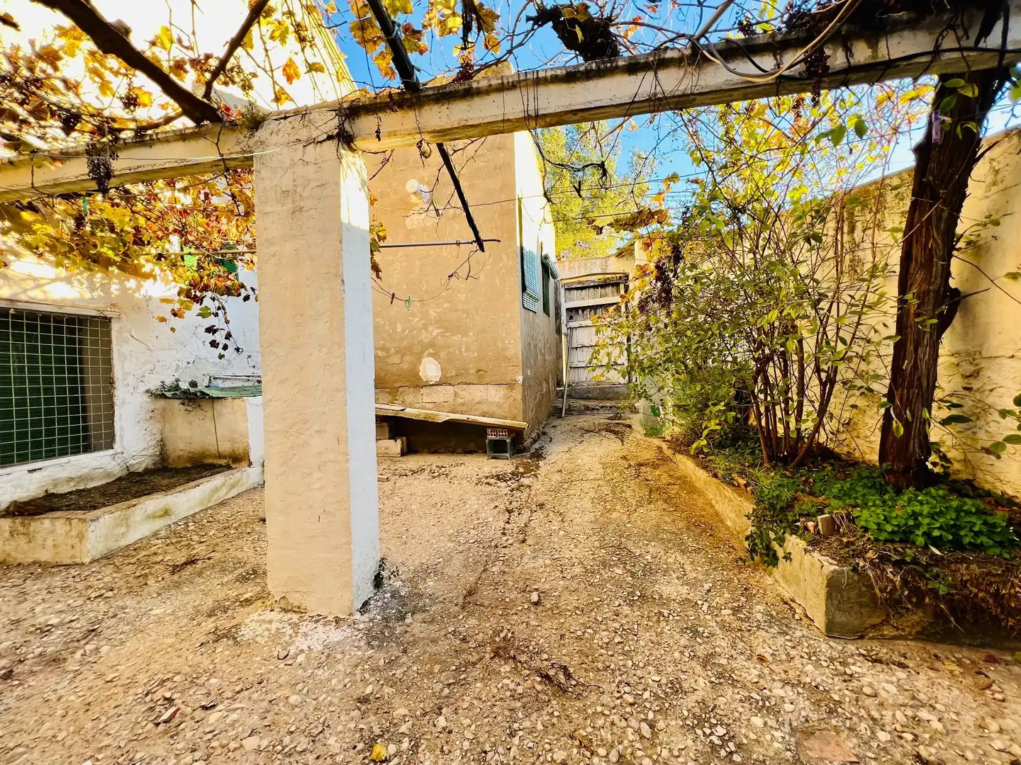 Country house zum Verkauf in Campo de Mirra / El Camp de Mirra mit Privatgarten und Abstellraum