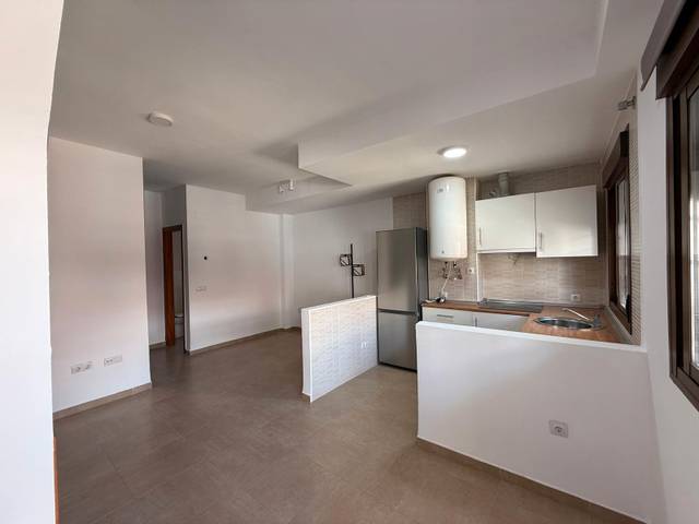 Estudio en Alquiler en Calle la Habana, 2C en Arenal - La Pólvora