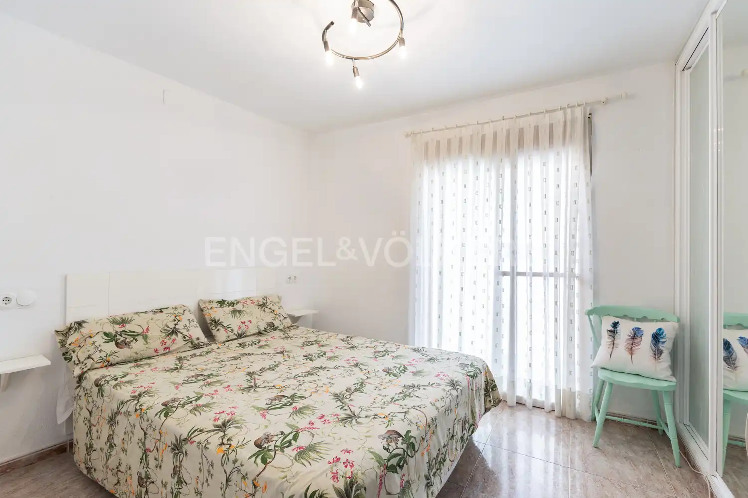 Habitación de Casa o chalet en venta en Paterna con Aire acondicionado, Calefacción y Terraza