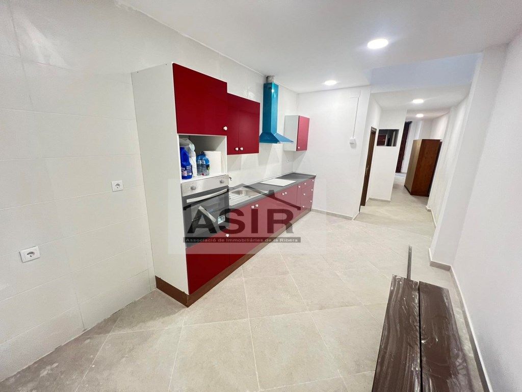 Study to rent in N/A, Centre