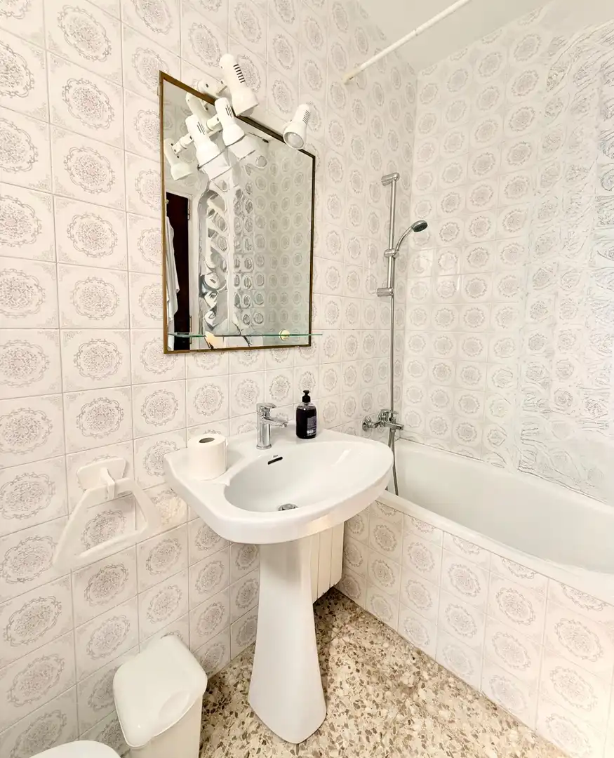 Badezimmer von Haus oder Chalet zum Verkauf in Calafell mit Klimaanlage, Heizung und Privatgarten