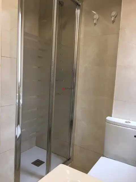 Bany de Pis de lloguer en Santander amb Calefacció, Parquet i Moblat
