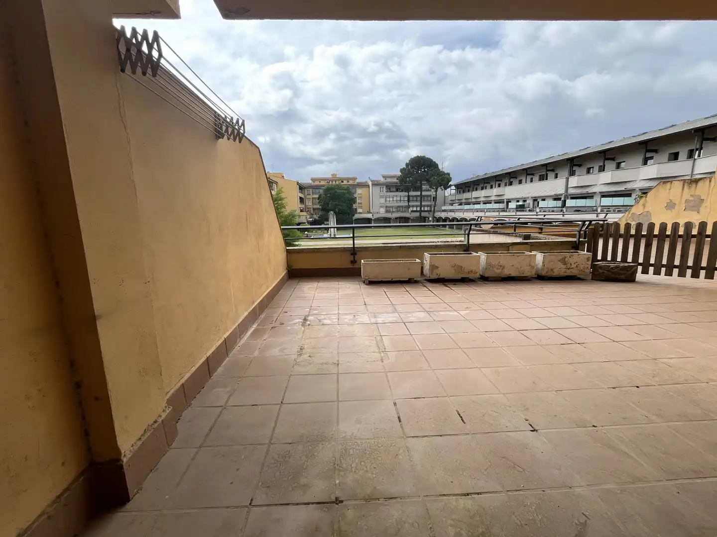 Terraza de Piso en venta en Girona con Calefacción, Terraza y Balcón