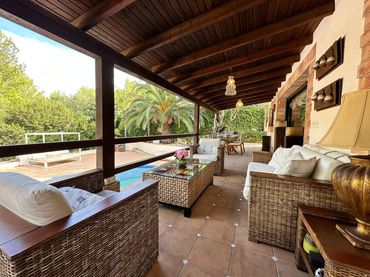 Chalet con piscina en venta en El Montgó