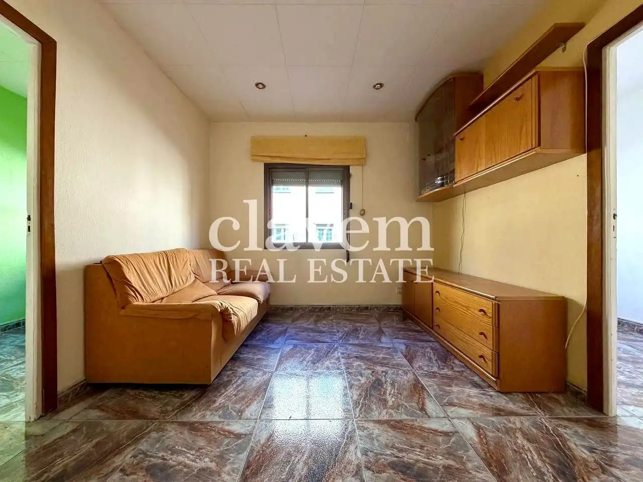 Wohnung zum Verkauf in Del Cadí, El Turó de la Peira, Nou Barris