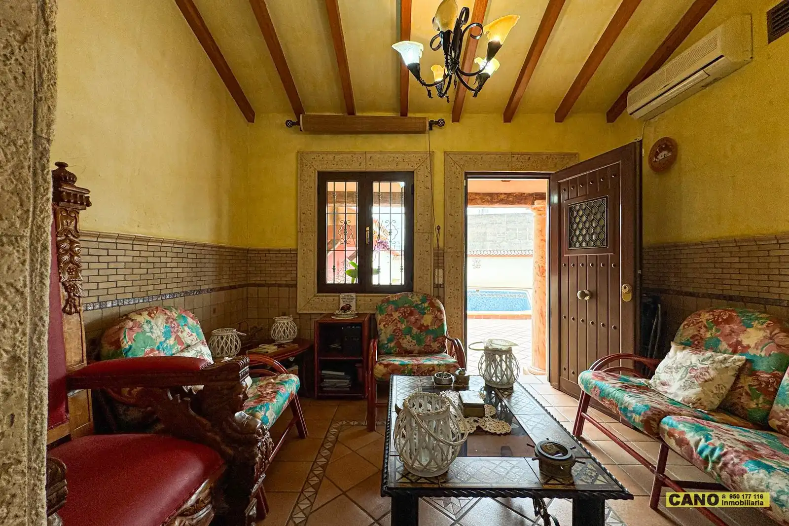Sala de estar de Casa o chalet en venta en Almería con Aire acondicionado, Calefacción y Piscina