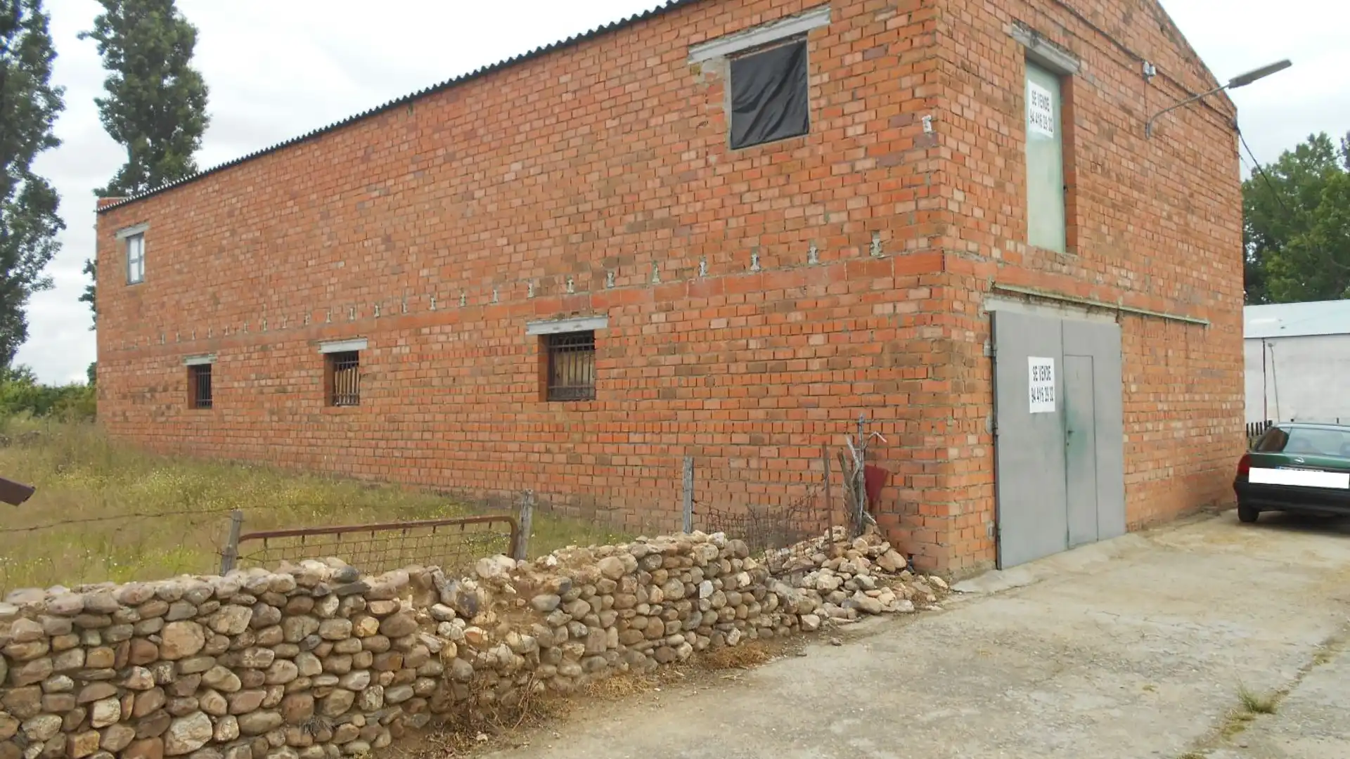 Vista exterior de Local en venta en Morcillo