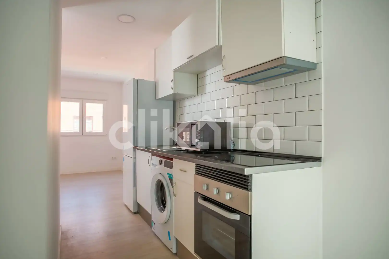 Kitchen of Flat for rent in Madrid