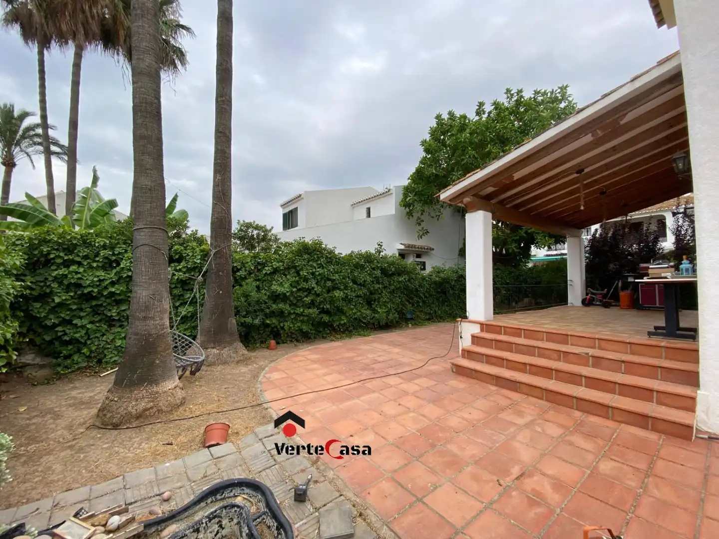 Vista exterior de Casa o xalet en venda en El Puig de Santa Maria amb Terrassa, Traster i Piscina comunitària