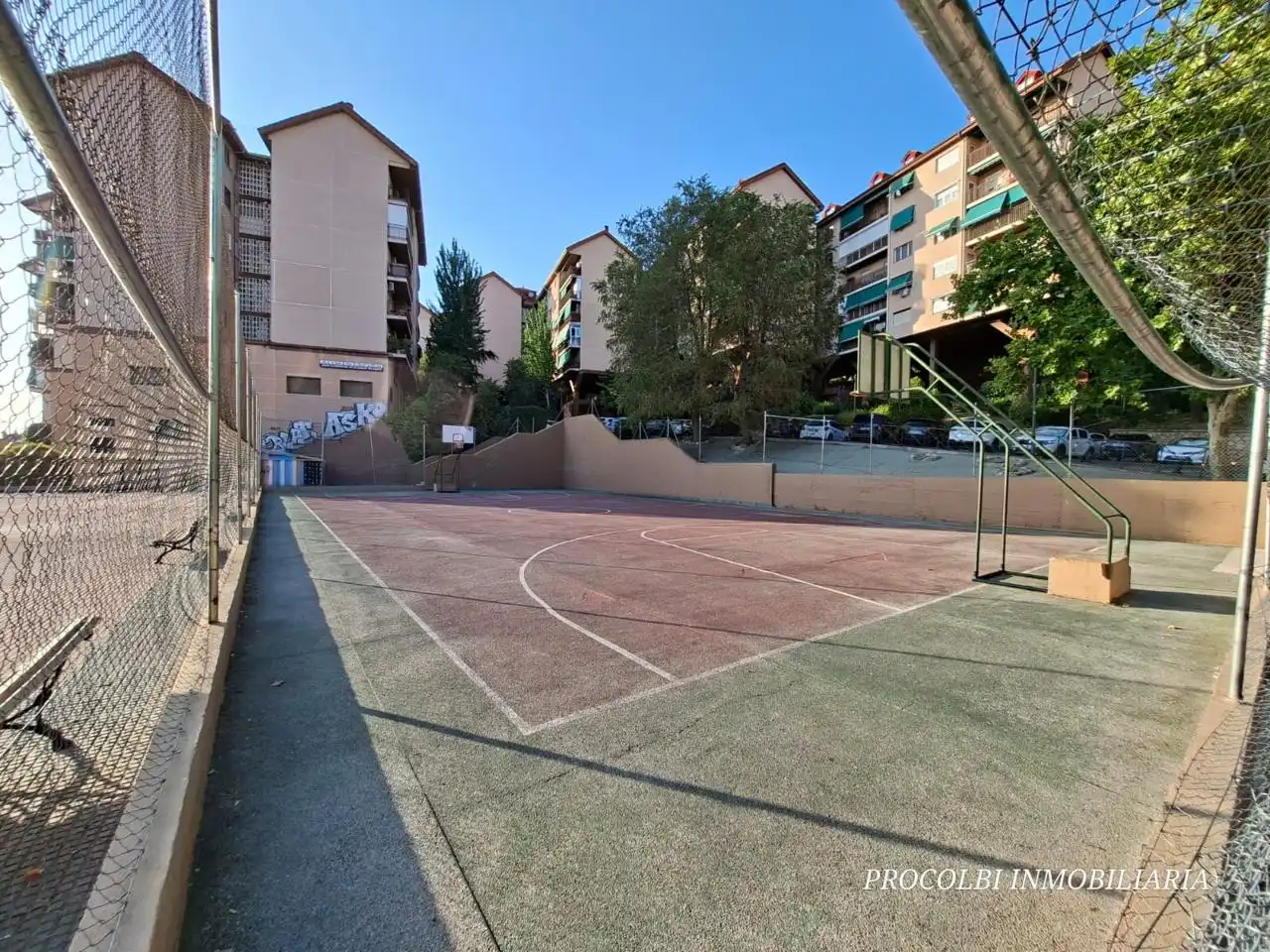 Aparcament de Pis en venda en Algete amb Calefacció, Terrassa i Moblat