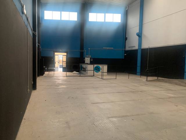 Nave industrial en Alquiler en N/A, -1 en Altos del Olivar - El Caracol