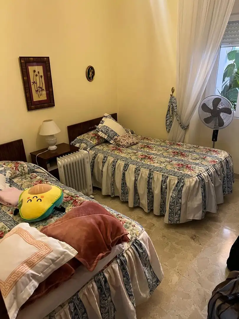 Schlafzimmer von Gebäude zum Verkauf in Baena