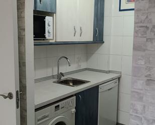 Cuina de Apartament en venda en  Logroño amb Calefacció, Parquet i Traster