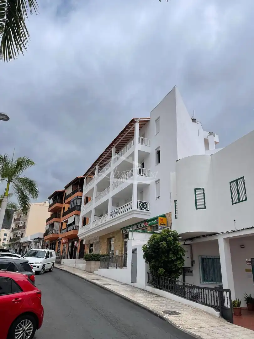 Vista exterior de Piso en venta en Adeje con Terraza, Trastero y Amueblado