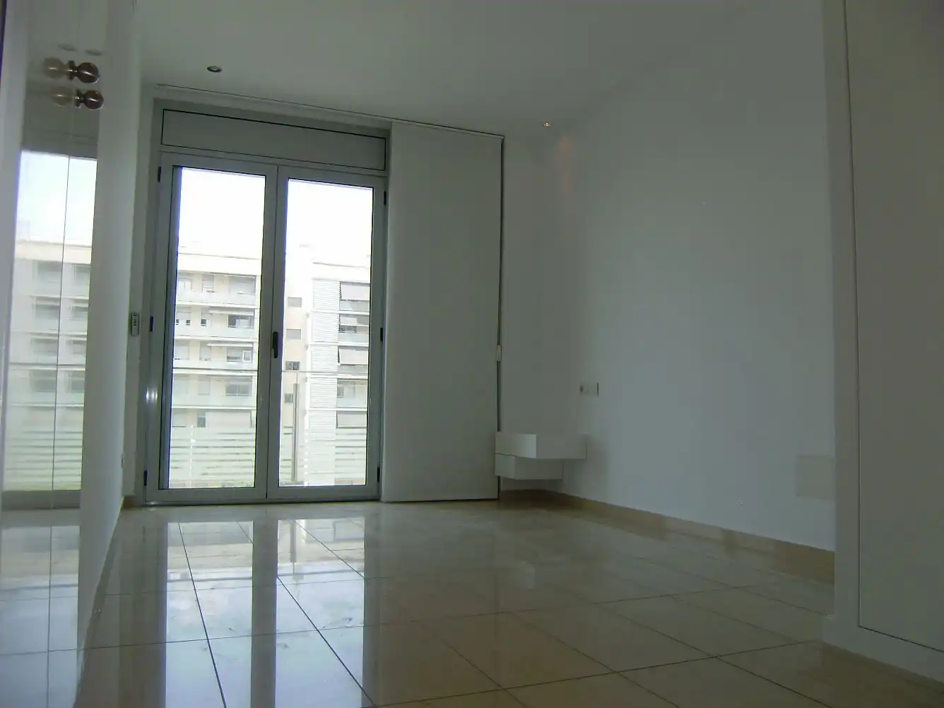 Flat for rent in Badalona  with Air Conditioner, Heating and Terrace