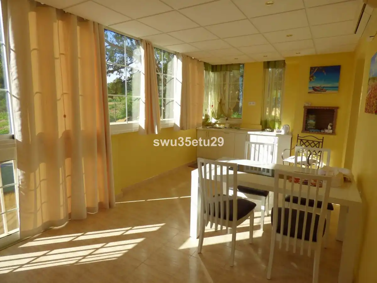 Apartamento con piscina en venta en Calahonda, imagen 7