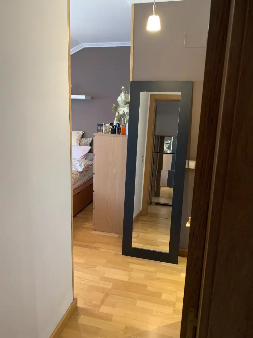 Schlafzimmer von Dachboden zum Verkauf in Poio mit Heizung, Parkett und Abstellraum