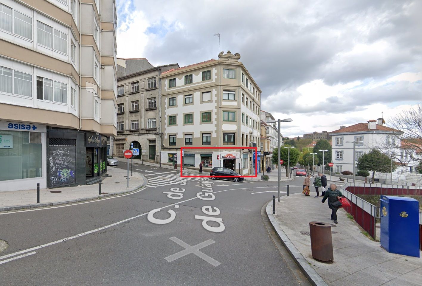 Vista exterior de Local en venta en Santiago de Compostela 