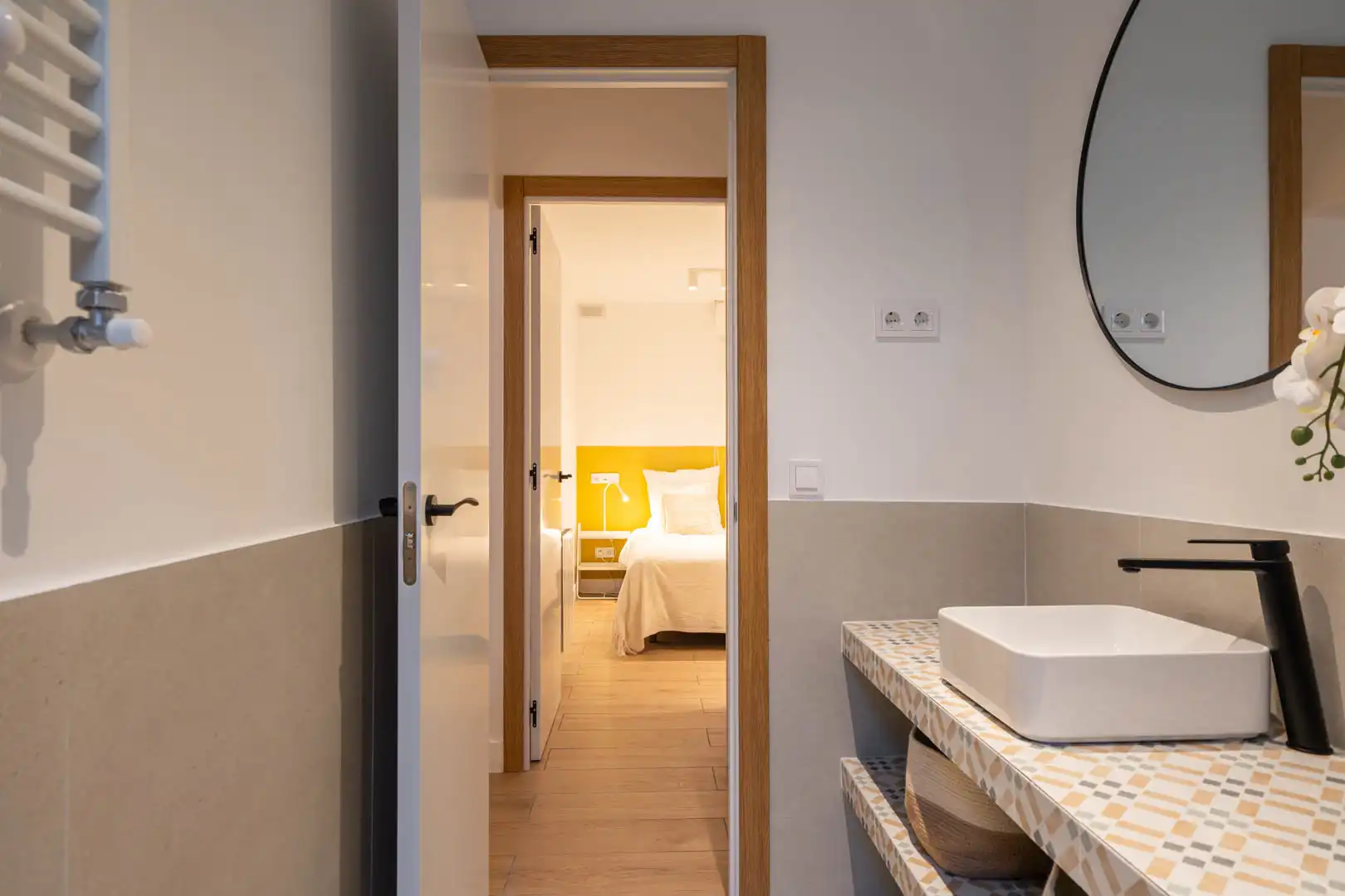 Bathroom of Flat for rent in Madrid  with Heating, Furnished and Oven