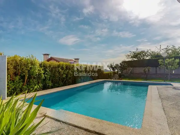 Jardín de Casa o chalet en venta en Vigo  con Calefacción, Jardín privado y Parquet