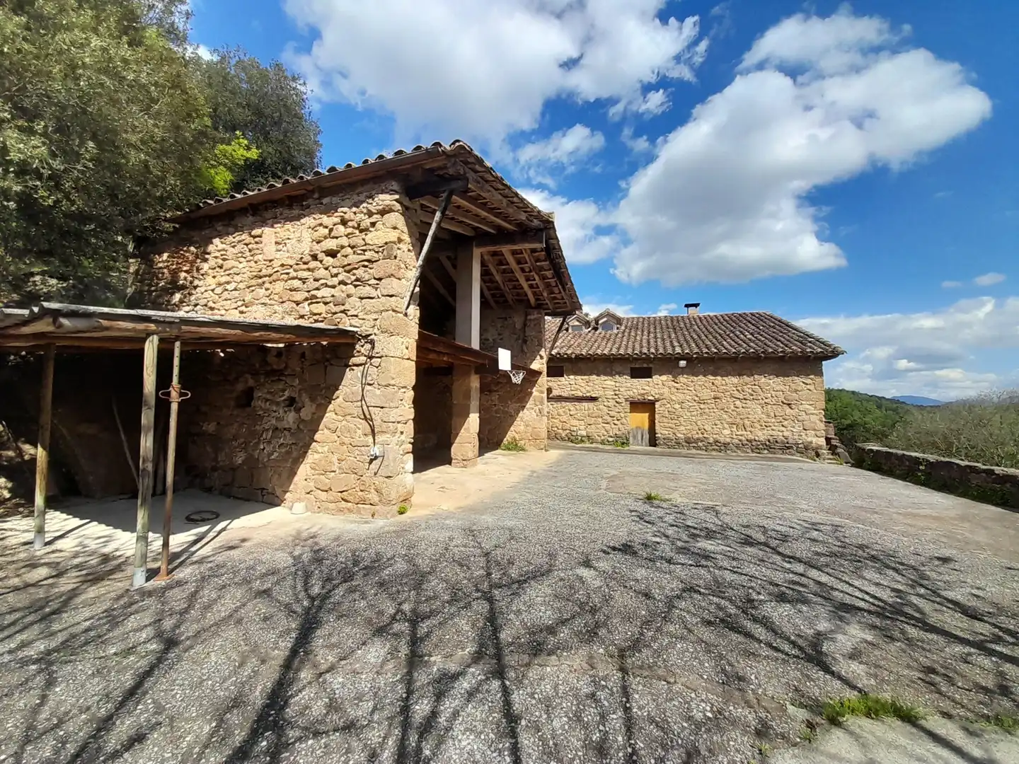 Vista exterior de Finca rústica en venta en La Vall de Bianya con Calefacción, Terraza y Trastero
