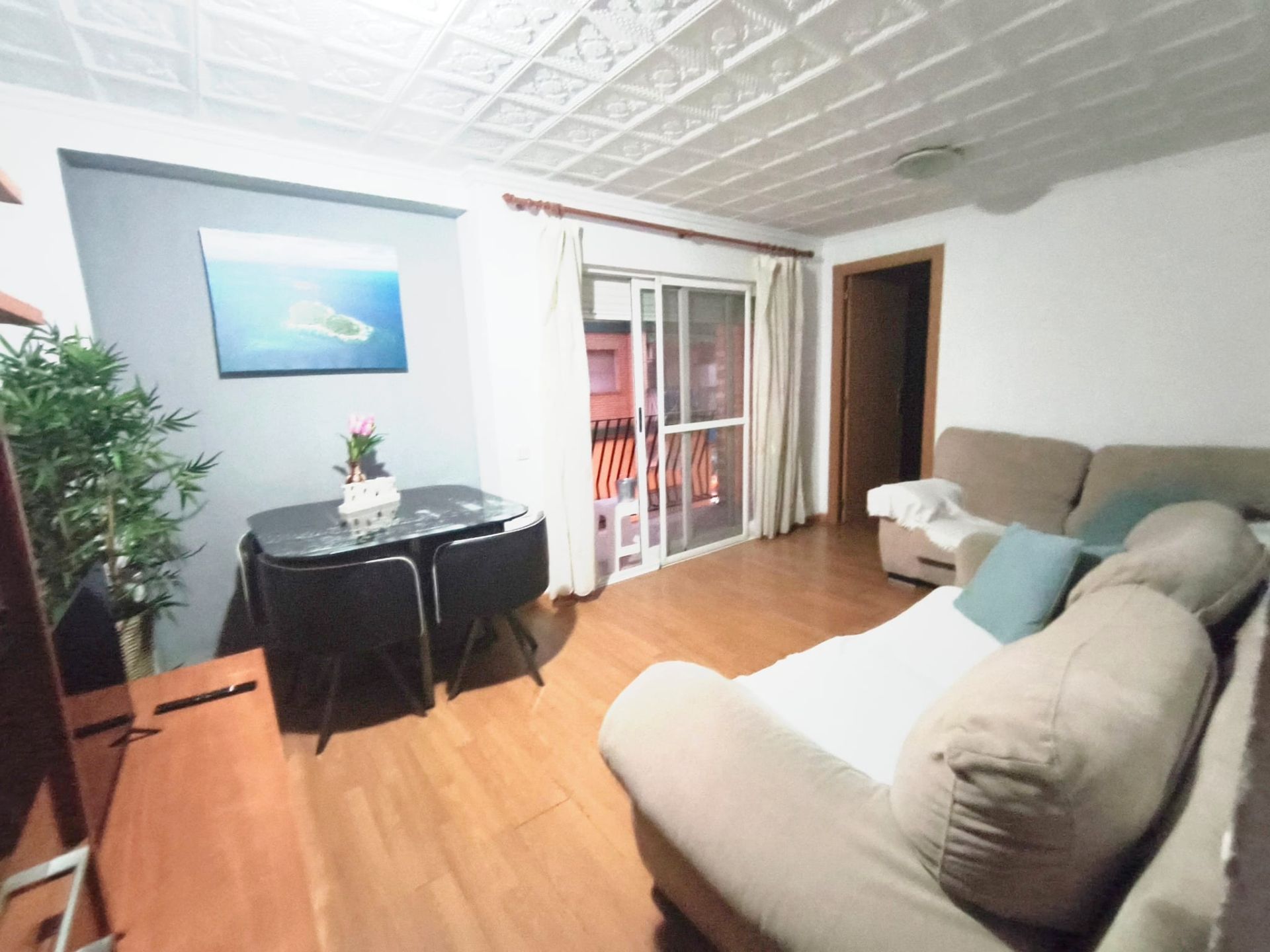 Bedroom of Flat for sale in Burjassot  with Parquet flooring, Oven and Washing machine