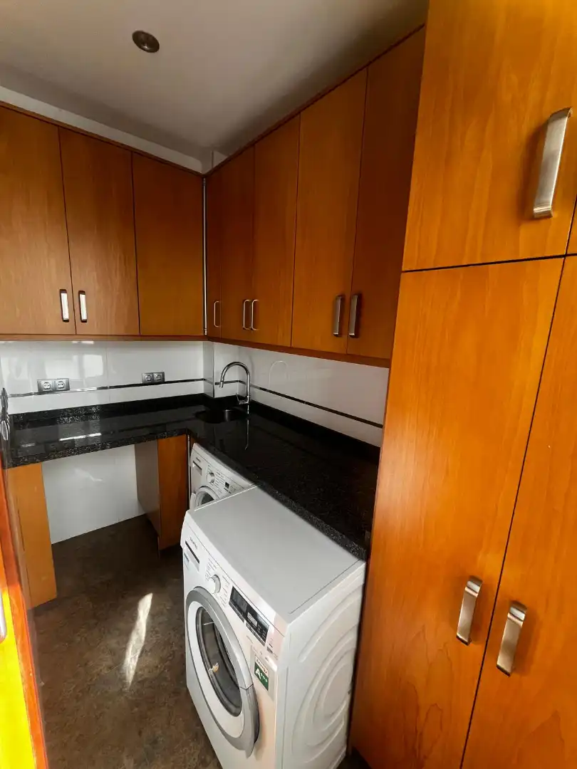 Küche von Wohnung zur Miete in Granada mit Klimaanlage, Heizung und Parkett