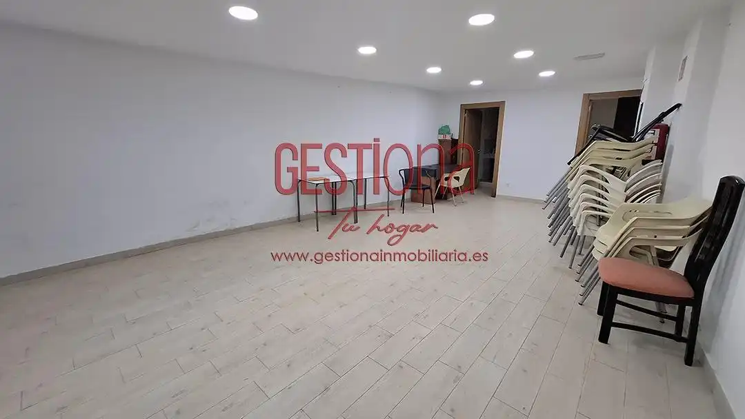 Local comercial en venda a Renedo, imagen 3