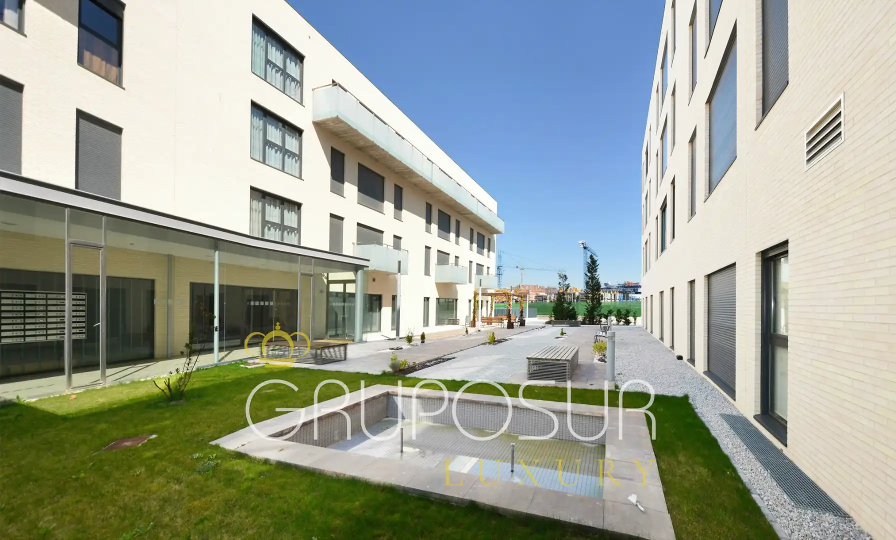 Vista exterior de Piso en venta en Valladolid con Calefacción, Jardín privado y Parquet