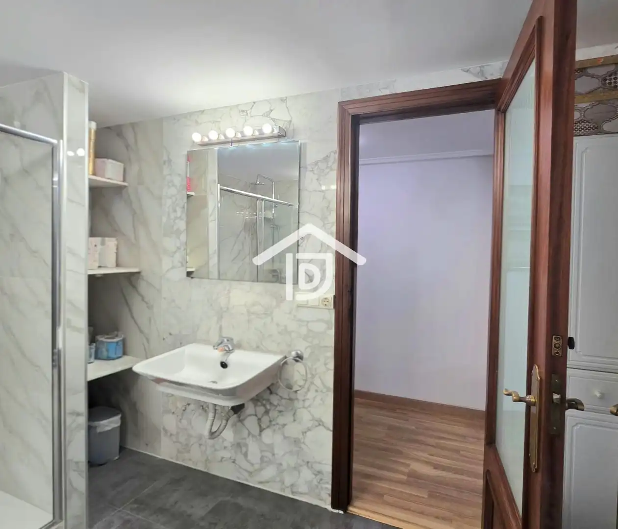 Baño de Piso en venta en Valencia con Aire acondicionado, Calefacción y Parquet