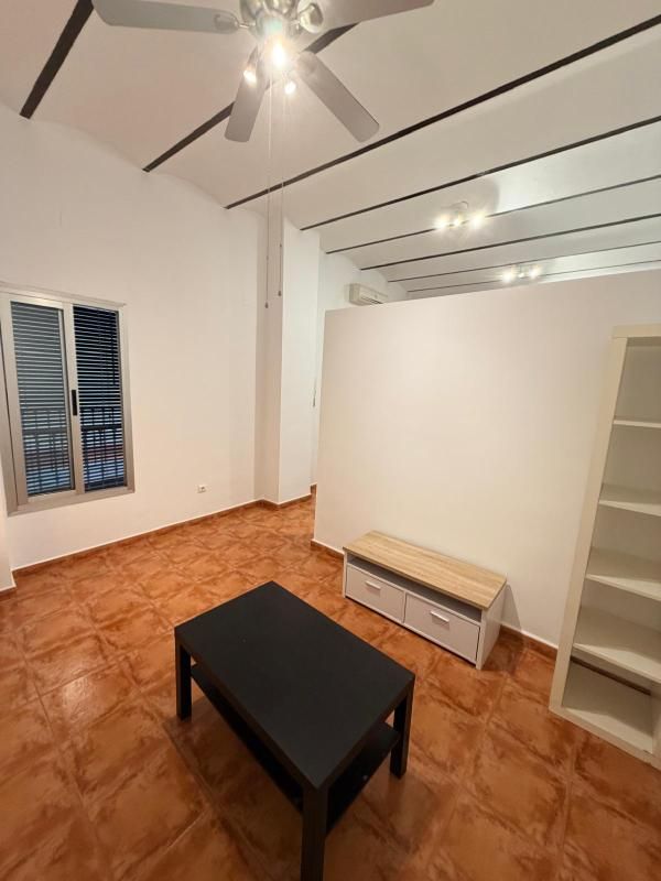 Flat to rent in C. Peral, 36, San Gil