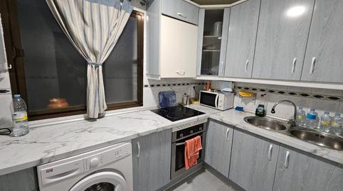 Foto 5 de Apartament en venda a Calle Almendros Aguilar, Ctra. Circunvalación - La Magdalena,  Jaén Capital