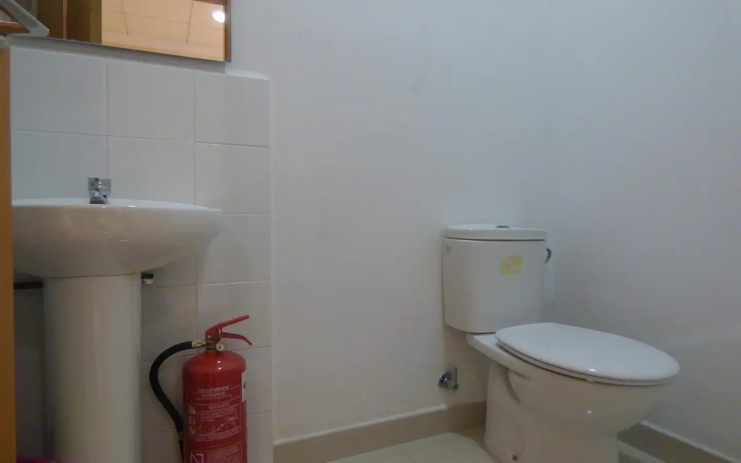Bathroom of Office for sale in Benidorm  with Air Conditioner and Furnished