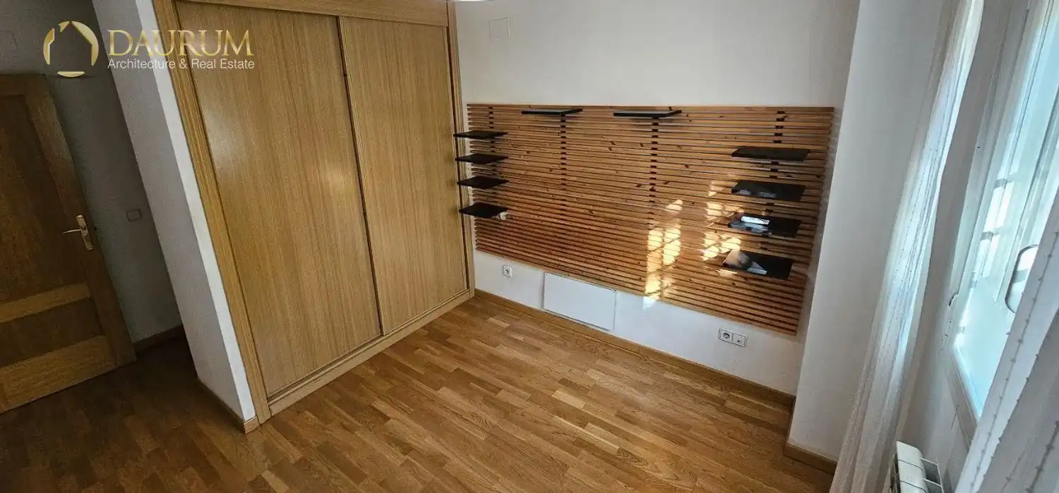 Bedroom of Flat for sale in Madrid  with Heating and Storage room